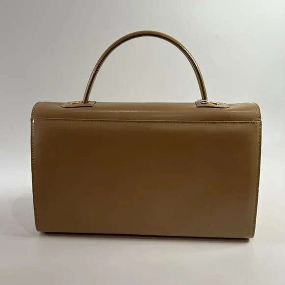 【6MK】Givenchy Beige Leather Handbag sku#85257 (gently used) - Picture 3 of 16